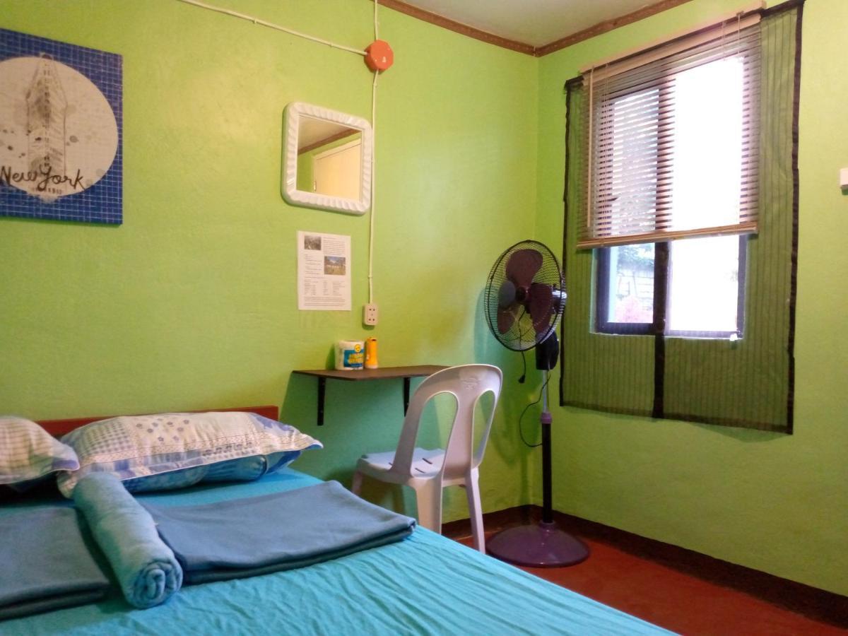 Junjals Backpackers Chalet Bohol Dış mekan fotoğraf