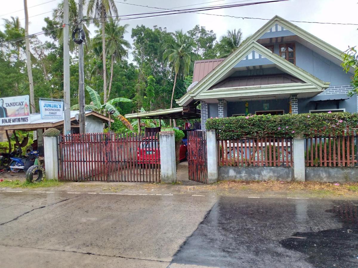 Junjals Backpackers Chalet Bohol Dış mekan fotoğraf