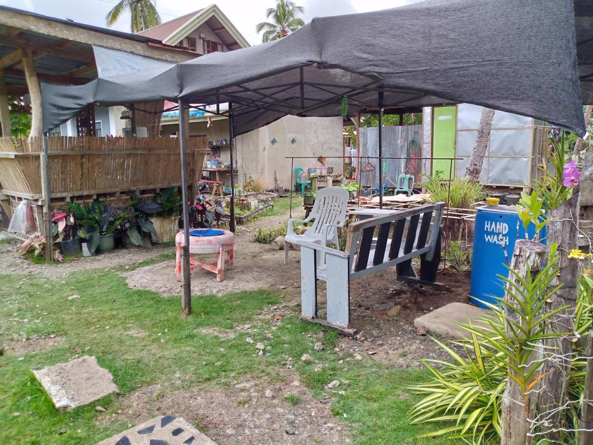 Junjals Backpackers Chalet Bohol Dış mekan fotoğraf